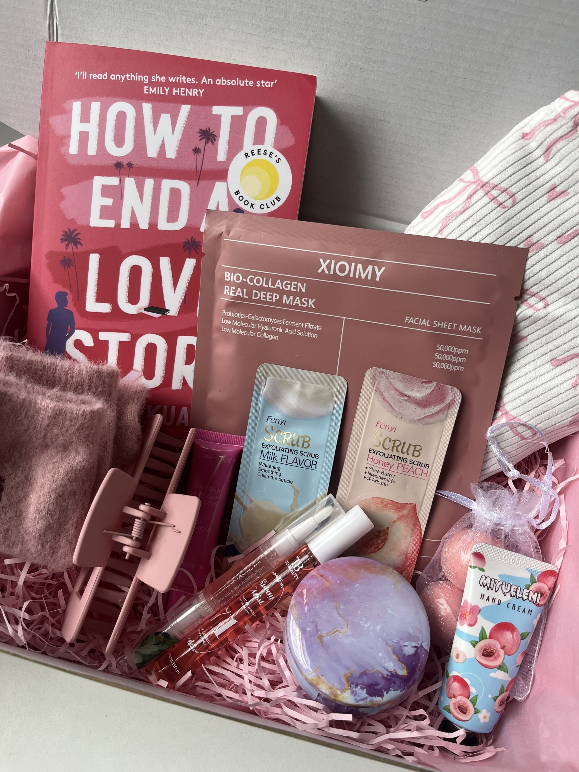 The Ultimate Pamper box (With Book) - Image 5