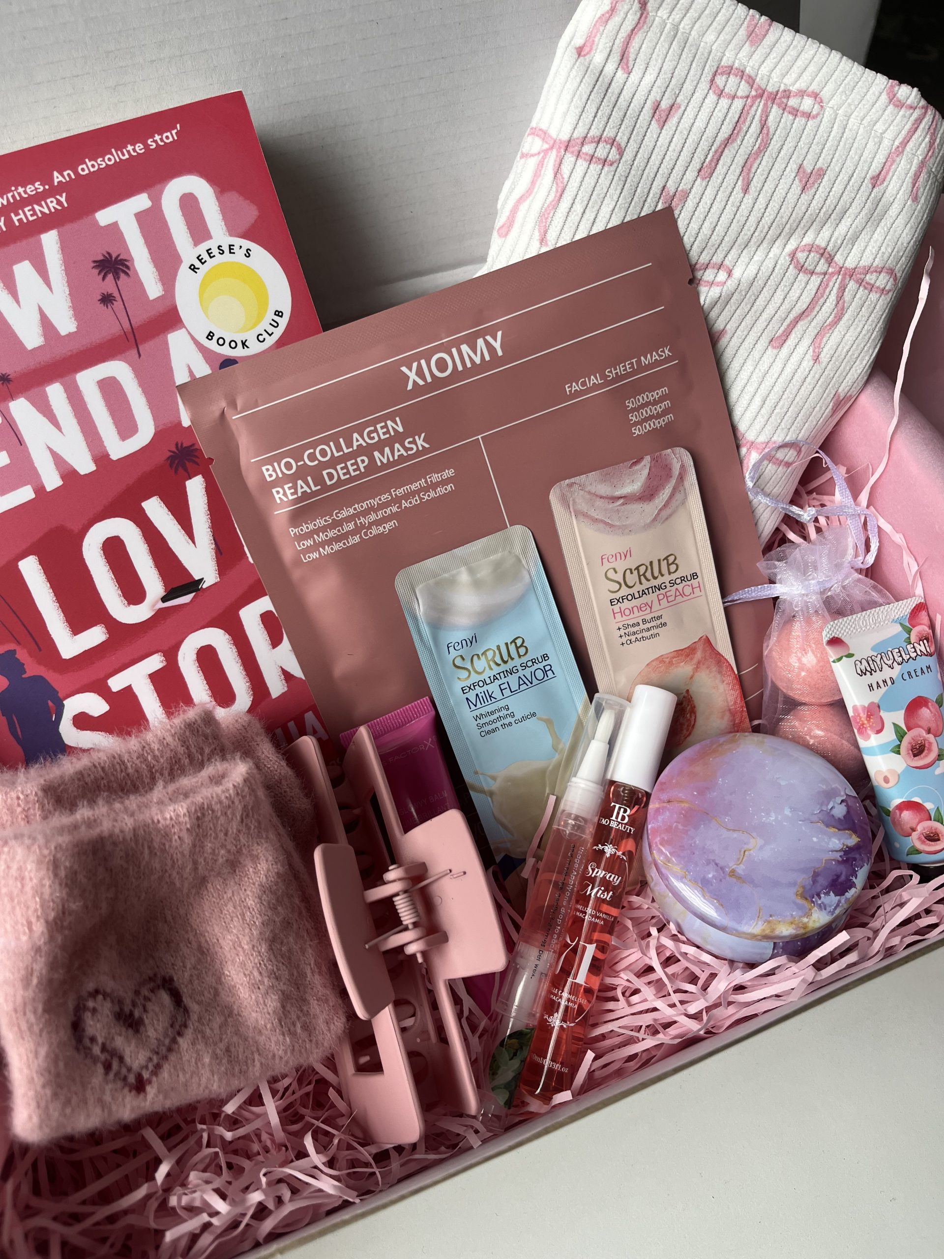 The Ultimate Pamper box (With Book) - Image 7